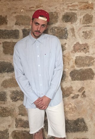 VINTAGE TOMMY HILFIGER PALE BLUE 90S SHIRT