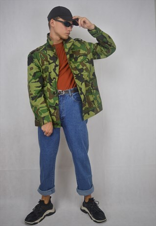 VINTAGE CAMOUFLAGE FESTIVAL BOMBER JACKET