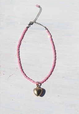 Vintage pink/gold beaded heart pandant necklace.