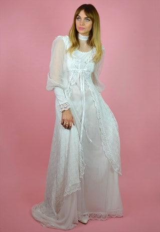 VINTAGE 1970S BOHEMIAN GYPSY LACE WEDDING DRESS