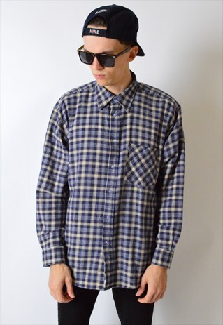 VINTAGE 90S NAVY BLUE CHECK LONG SLEEVE FLANNEL SHIRT