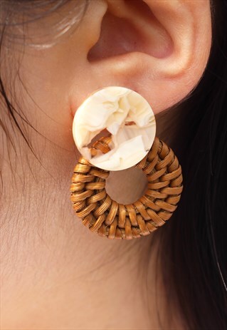 RESIN WOVEN STUD EARRINGS BROWN HANDMADE