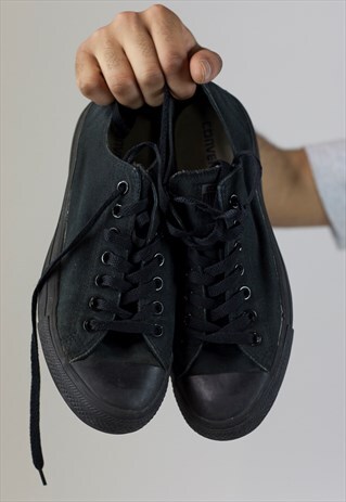 VINTAGE CONVERSE BLACK TRAINERS