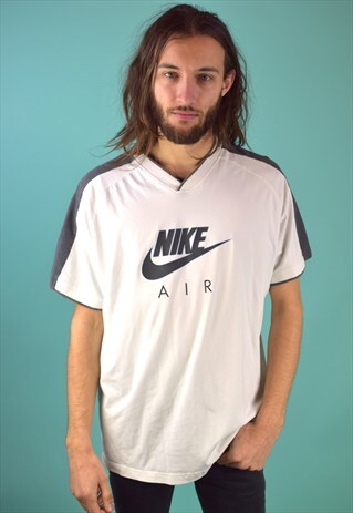 VINTAGE 90'S NIKE T-SHIRT