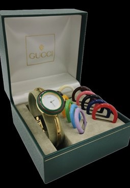 Gucci Watch 11/12.2 gold plated interchangeable bezel