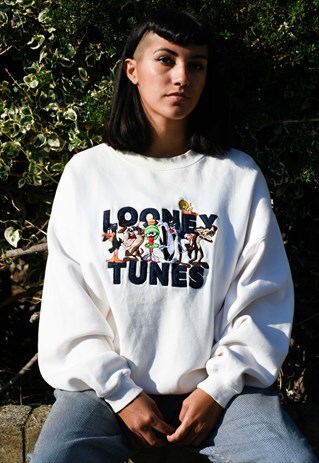 DISNEY WARNER BROTHERS WHITE EMBROIDERED SWEATER