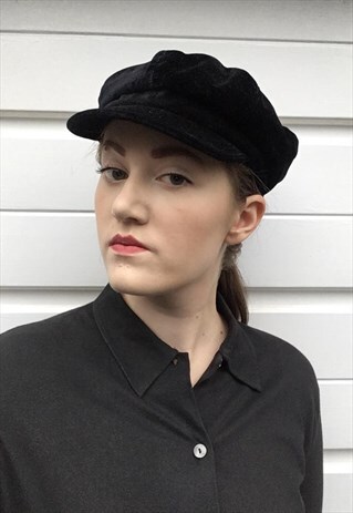 WOMENS VINTAGE 80S 90S BAKER HAT BLACK VELVET STYLE CAP