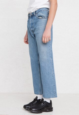 VINTAGE LIGHT BLUE LEVI'S 501 FIT DENIM JEANS