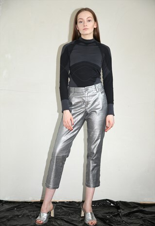 Y2K VINTAGE CROPPED SILVER TROUSERS . TECHNO VIBES