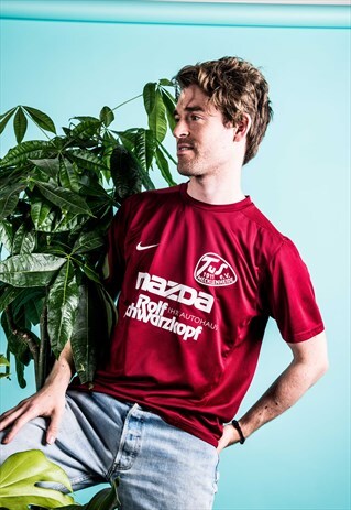 VINTAGE 1990S RED NIKE FOOTBALL SHIRT