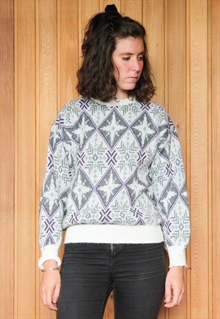VINTAGE 1980S GREY AND PURPLE PATTERNED JUMPER