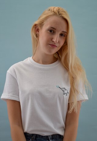 UNISEX T-SHIRT IN WHITE WITH ELEPHANT EMBROIDERY