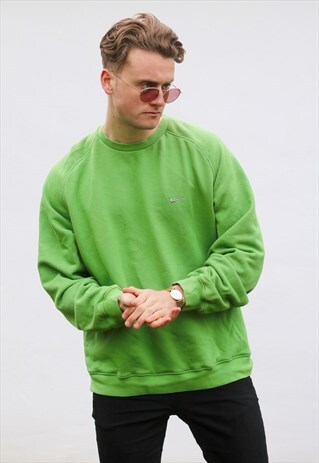 NIKE USA 90S MINIMALIST SWEATSHIRT