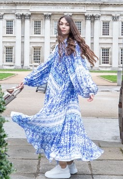 Blue monochrome scarf print pleated long shirt dress