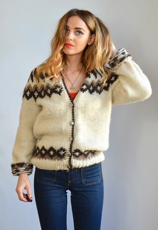 VINTAGE 70S CREAM & BROWN KNITTED PATTERN WOOL CARDIGAN