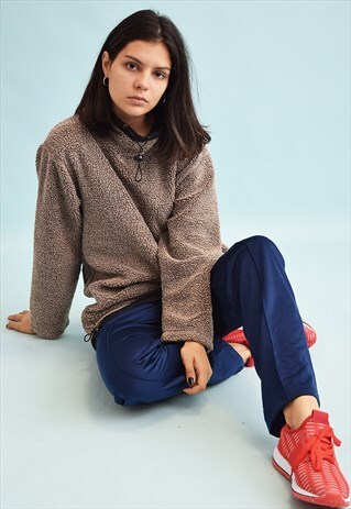 90'S RETRO ATHLEISURE SPORTS NEUTRAL FLEECE JUMPER