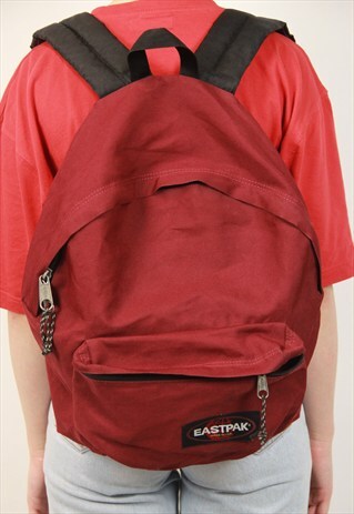 VINTAGE EASTPAK BACKPACK