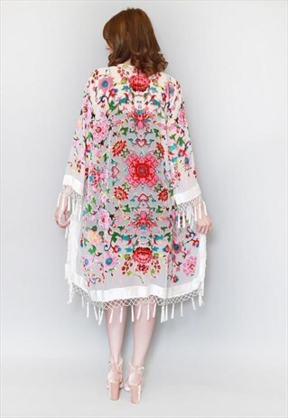 VINTAGE STYLE WHITE SILK VELVET TASSEL FESTIVAL KIMONO