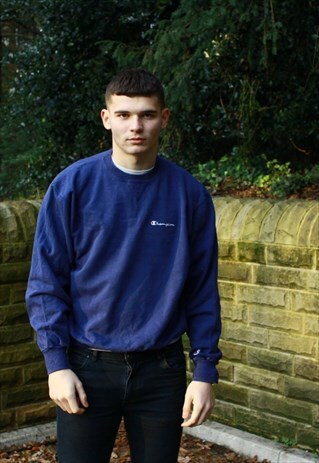 VINTAGE CHAMPION SWEATSHIRT