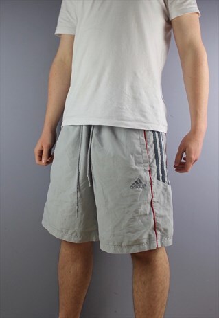 VINTAGE ADIDAS SHORTS IN GREY WITH POCKETS, EMBROIDERED LOGO