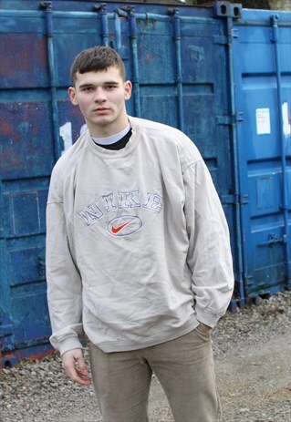 VINTAGE BEIGE NIKE SWEATSHIRT