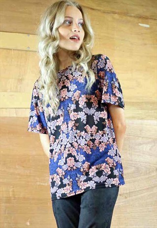 BLUE CARNATION FLOWER PRINT TOP