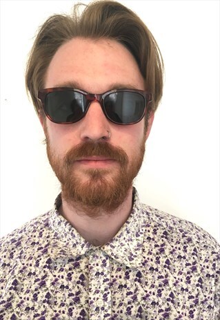 VINTAGE 90S BROWN WAYFARER STYLE SUNGLASSES