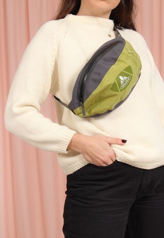 VINTAGE 90S GREEN NYLON BUM BAG