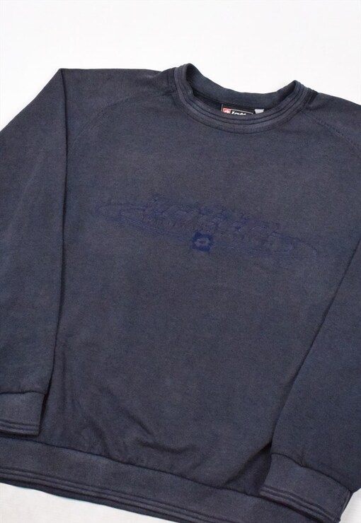 garment image