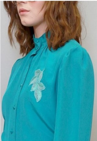 VINTAGE 1970'S EMERALD GREEN EMBROIDERED HIGH NECK BLOUSE