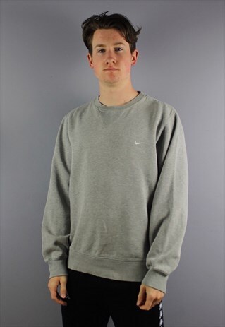 VINTAGE NIKE SWEATSHIRT IN GREY WITH EMBROIDERED LOGO. SIZE