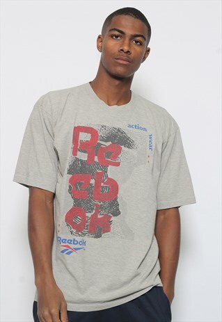 VINTAGE REEBOK T-SHIRT