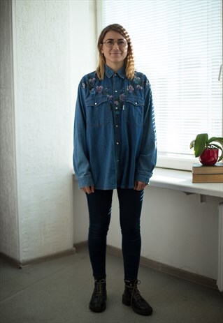 VINTAGE 80'S BLUE DENIM WESTERN FLOWER PRINT FRONT SHIRT