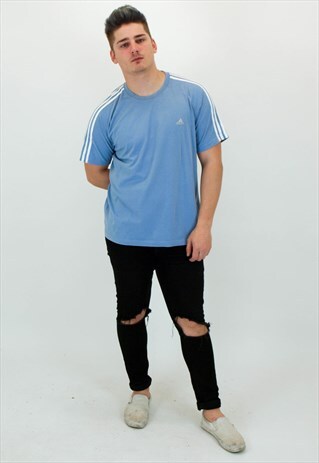 VINTAGE ADIDAS T-SHIRT