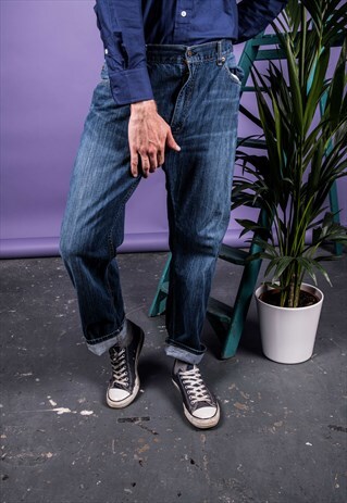 VINTAGE LEVI'S 501 JEANS IN BLUE