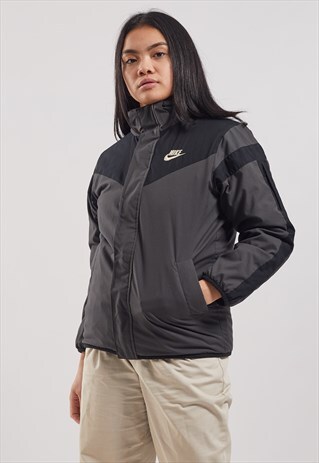 VINTAGE NIKE REVERSIBLE JACKET