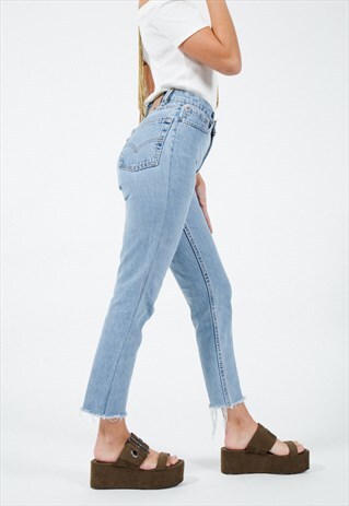 VINTAGE 80S REWORKED FRAYED HEM MOM JEANS LIGHT WASH /0014