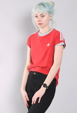 VINTAGE ADIDAS T-SHIRT