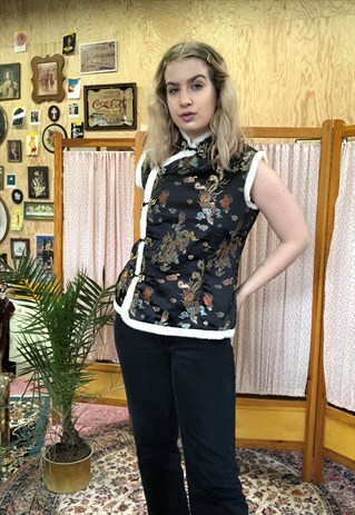 VINTAGE 90S ORIENTAL BLACK FAUX FUR TOP