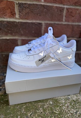 NIKE PANEL CUSTOM NIKE AIR FORCE 1- REFLECTIVE BUTTERFLIES
