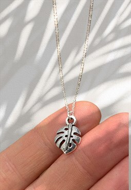 Monstera Leaf Sterling Silver 18 Inch Trace Chain Necklace 