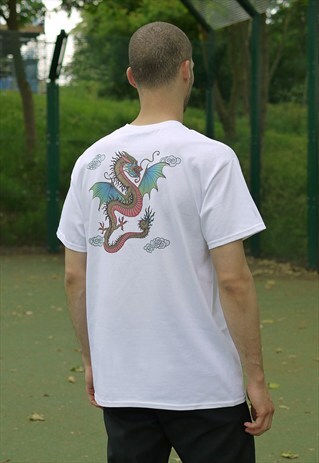 CHINESE DRAGON DESIGN ON WHITE SHORT SLEEVED T-SHIRT