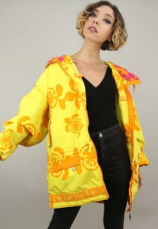VINTAGE 80S 90S YELLOW PATTERNED SKI COAT WITH HOOD
