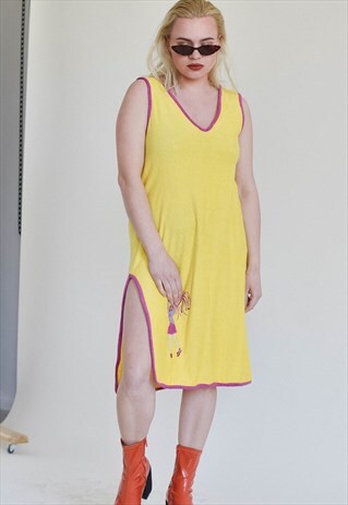 VINTAGE 80S SLEEVELESS V-NECK BEACH TOWEL DRESS IN YELLOW S