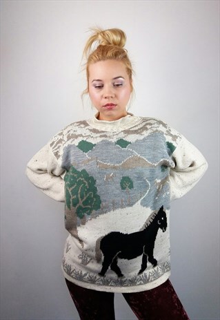 VINTAGE COTTON KNIT NOVELTY JUMPER HORSE PATTERN