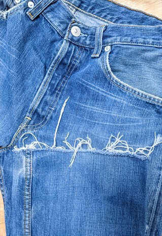VINTAGE LEVI 501 STRAIGHT LEG BLUE LEVI JEANS