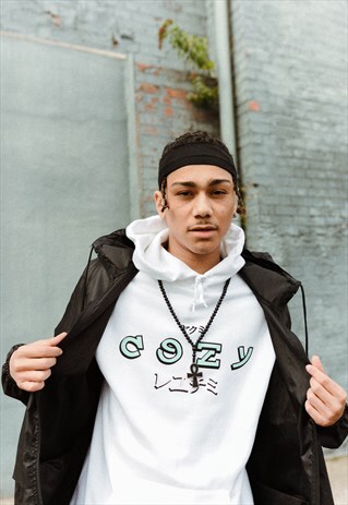 OVERSIZED HOODIE WHITE WITH PASTEL GRAPHIC PRINT