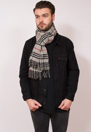 VINTAGE BURBERRYS LAMBSWOOL NOVA CHECK SCARF