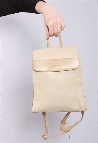 VINTAGE 90S CREAM FAUX LEATHER BOX BACKPACK RUCKSACK