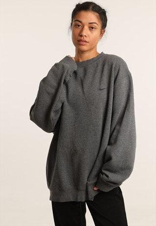 VINTAGE NIKE EMBROIDERED LOGO SWEATSHIRT